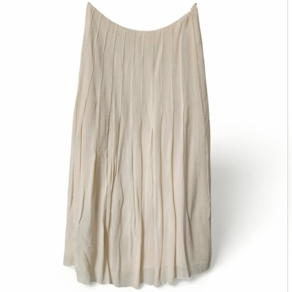 Aritzia Babaton Silk A-line pleated midi skirt - Picture 2 of 8